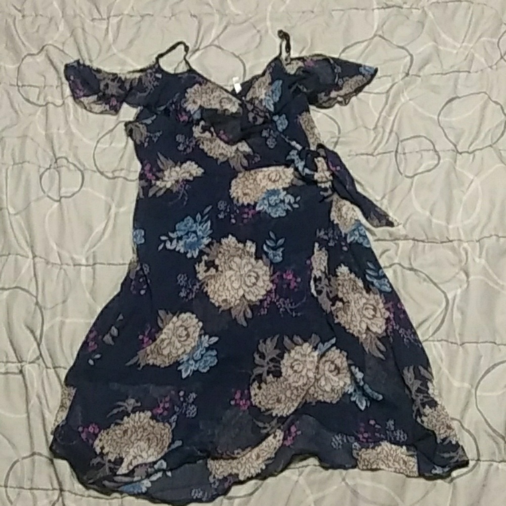 Flowy faux wrap cold shoulder dress